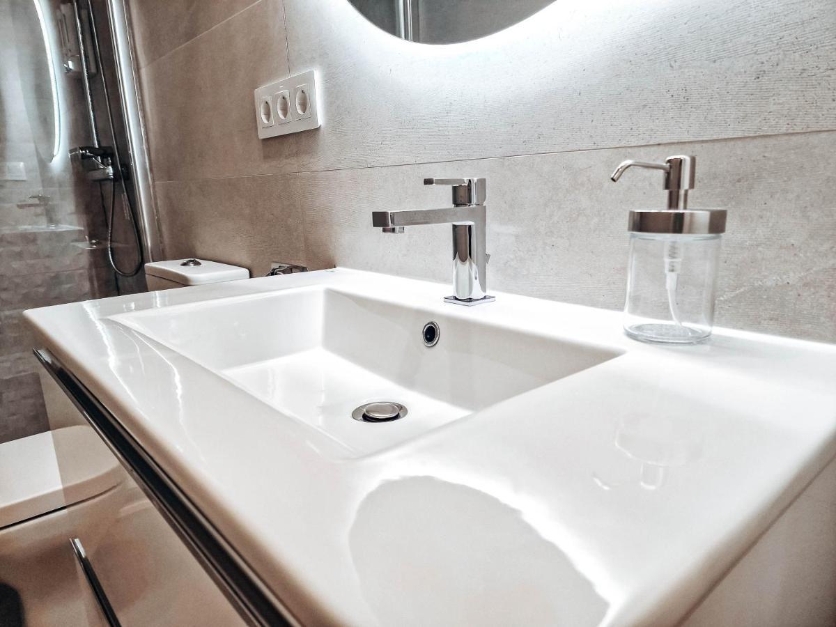 Apartamento Tiendas 8 アルメリア エクステリア 写真